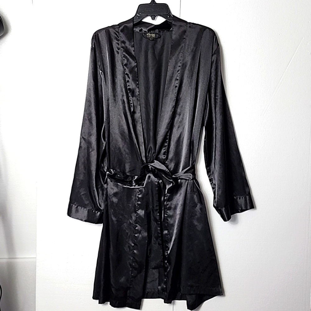 Thalia Sodi elegant Black Robe. Size XXL. - Picture 12 of 12